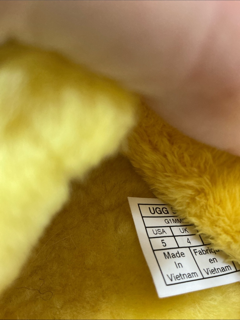 Woman’s UGG Fluff Yeah yellow slides. Size 5. Sheepskin. Elastic strap. Like new - Picture 5 of 7